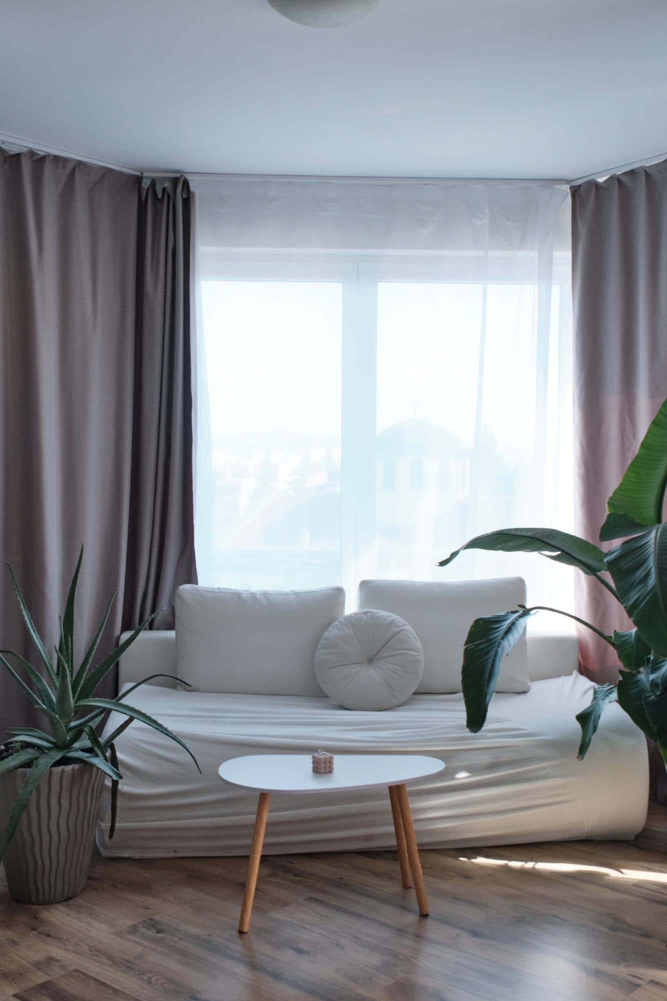 Daylight lounge